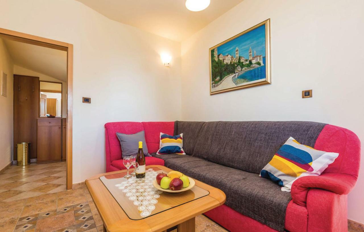Viktorija Apartment